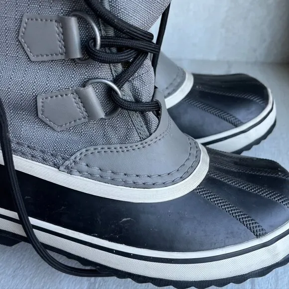Sorel Winter Carnival boots Snow rain lace up sherpa lined 9