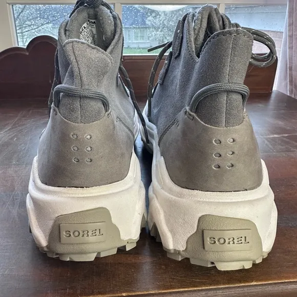 Sorel Women’s 8 kinetic Carabou Gray Suede and Wool High-Top Boot