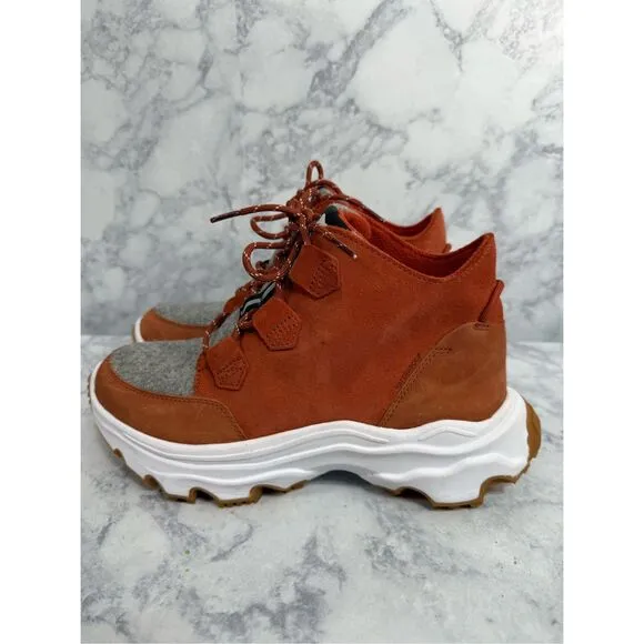 Sorel Women’s Boots sz 10 Suede Waterproof NEW # K984