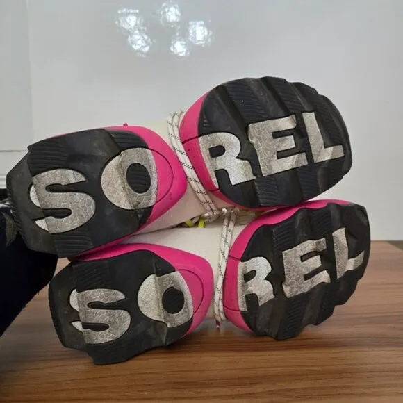 Sorel Women's Natural/Cactus Pink Kinetic Impact Lace Sneakers