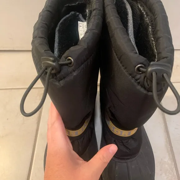 Sorel | women’s snow chariot boots size 6