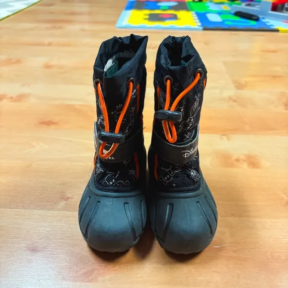 Sorel x Disney Black &amp; Orange Olaf Frozen Insulated Winter Snow Boots Size 8