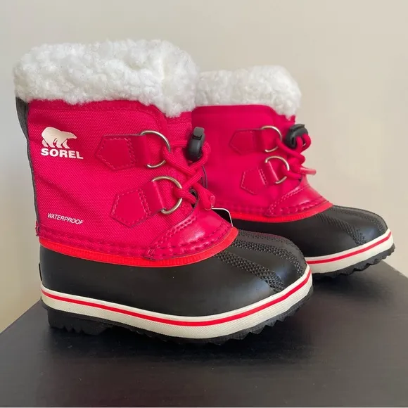Sorel Yoot Pac Nylon Insulated Kids Snow Boots. New, never worn
