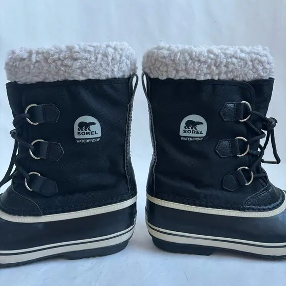 Sorel Yoot Pac Nylon Snow Winter Boots Black and White Size 5