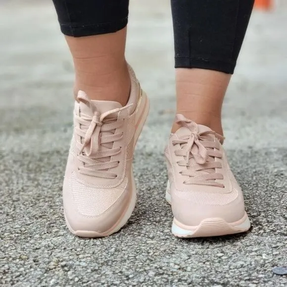 Sports Women's Lace-up Blush Sneakers