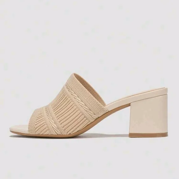Spring/Summer Fashionable Woven Chunky Heel Women's Camel Color Slipper