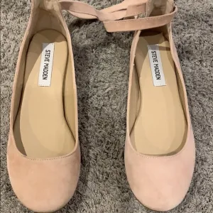Steve Madden ballet flats with tie up