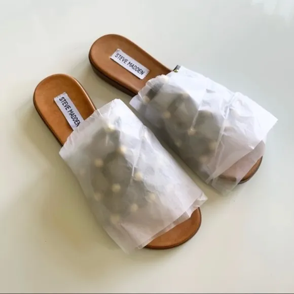 Steve Madden Flat Sandals 8.5 new