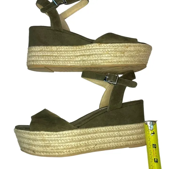 Steve Madden Kianna Espadrille Platform Olive Green Buckle Open Toe Size 7.5