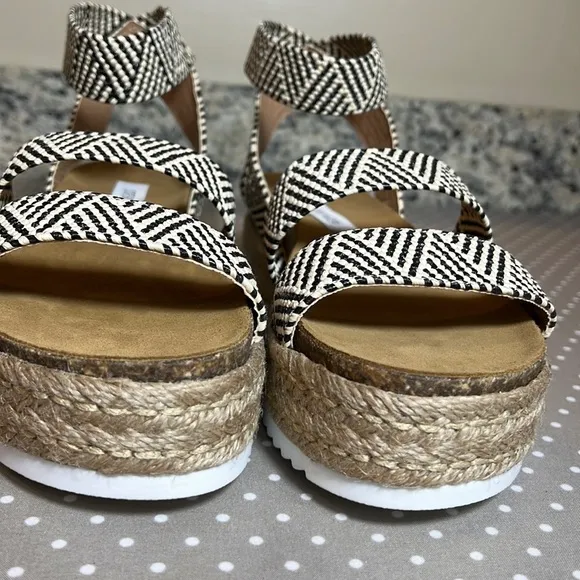 Steve Madden Platform Sandals