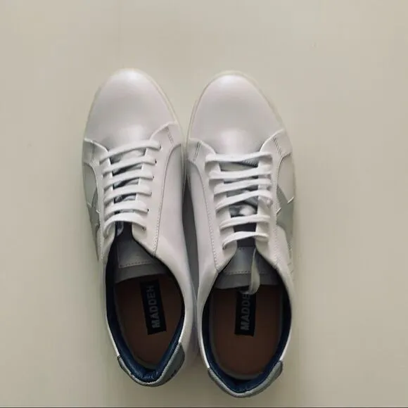 STEVE MADDEN WHITE SNEAKERS
