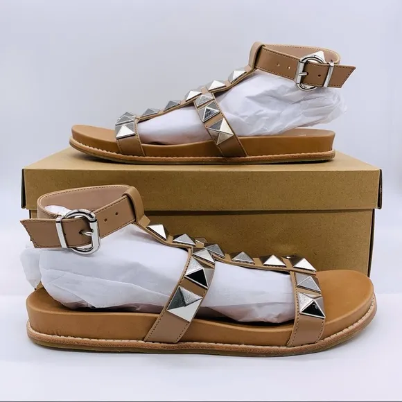 Steve Madden Women's Daft Metal Embellishment Tan Flat Sandals