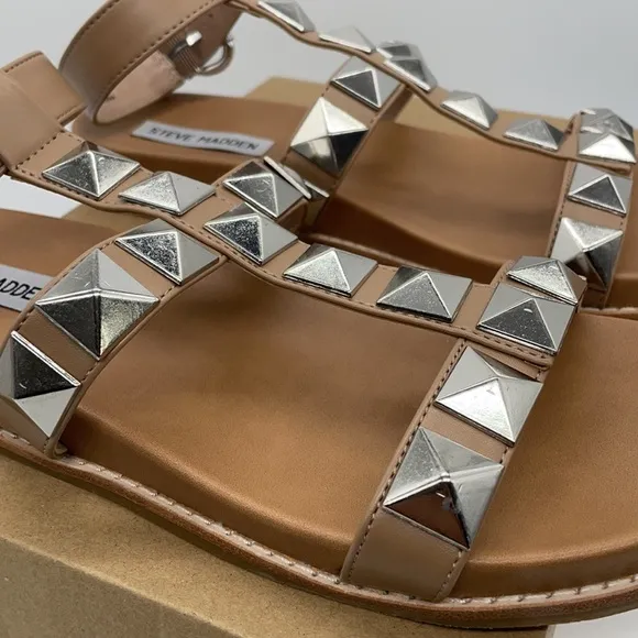 Steve Madden Women's Daft Metal Embellishment Tan Flat Sandals