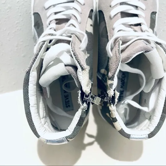 Steve Madden Women’s Tracey Hi Top Camo Sneakers Size 9 NEW