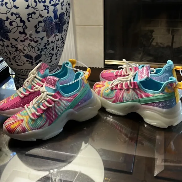 Steve MaddenGirls' JMaxima Swirl Multi Detail Chunky Sneakers (Youth)
