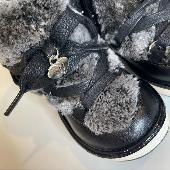 Stuart Weitzman Kids  Ariana Snow Boot