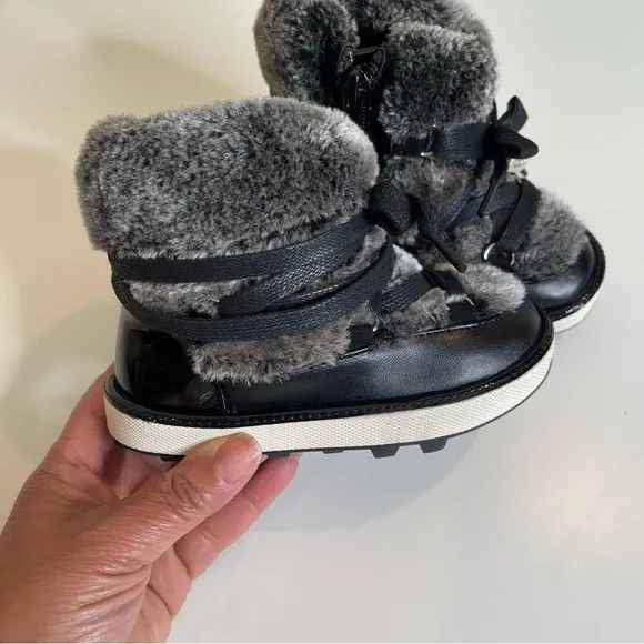 Stuart Weitzman Kids  Ariana Snow Boot