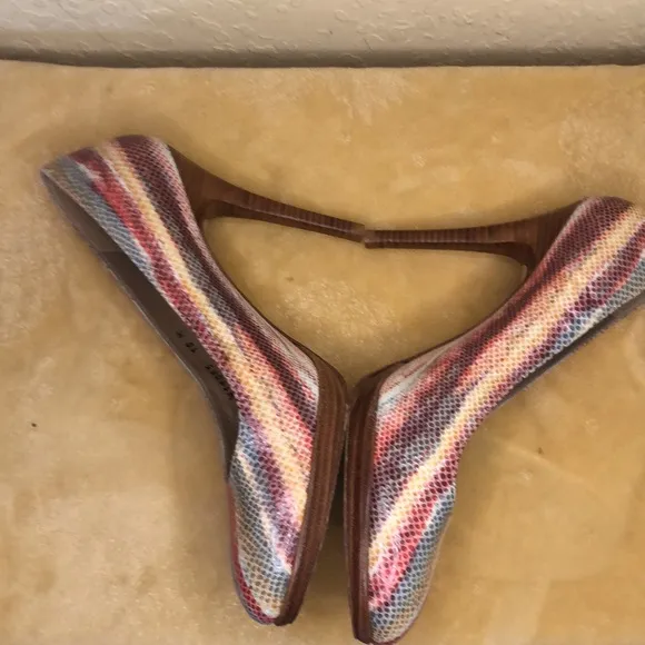 Stuart Weitzman Leather Striped Espadrilles Size 10M