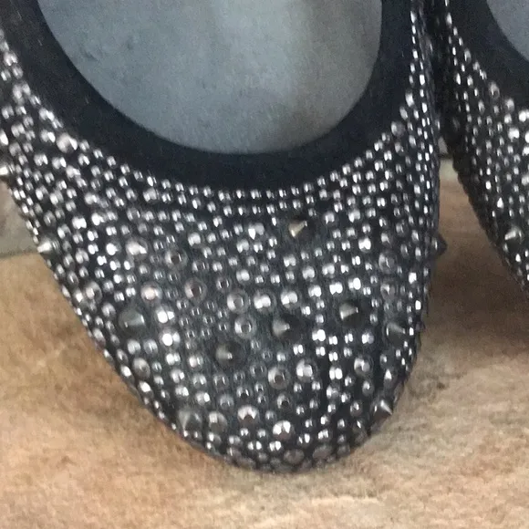 Stuart‎ Weitzman Nubead Studded ballet flats / SZ 9