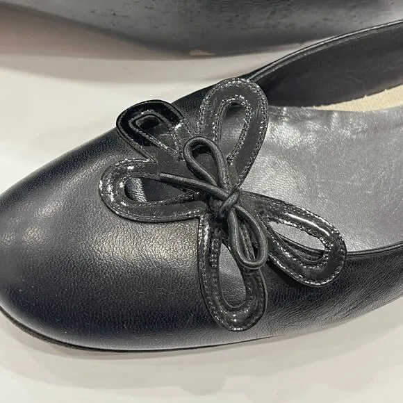 Stuart Weitzman Vintage Black Ballet Flats Cutout Flower Size 9.5