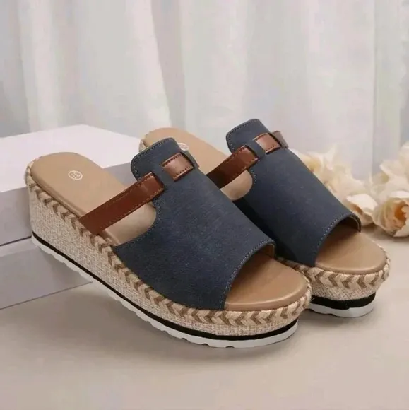 Summer Women Thick  Platform Wedge Heel SlippersOpen Toe One-Piece FashionSlides