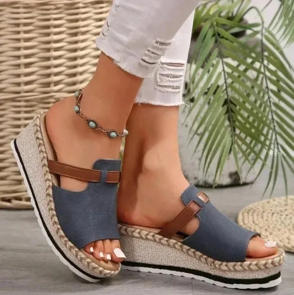 Summer Women Thick  Platform Wedge Heel SlippersOpen Toe One-Piece FashionSlides