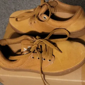 Supra Low Top Sneakers Chino