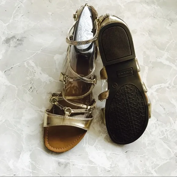 [Tahari] Metallic Gold Sandals