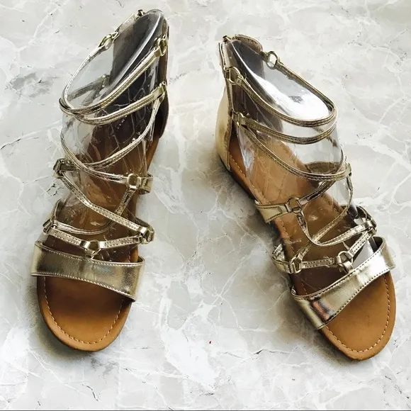 [Tahari] Metallic Gold Sandals