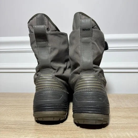 Teva Chair 5 Waterproof Snow Boots Thinsulate Insert Men Size 7.5 PRE OWNED BLK