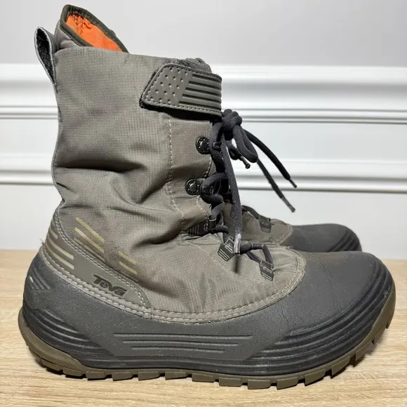 Teva Chair 5 Waterproof Snow Boots Thinsulate Insert Men Size 7.5 PRE OWNED BLK