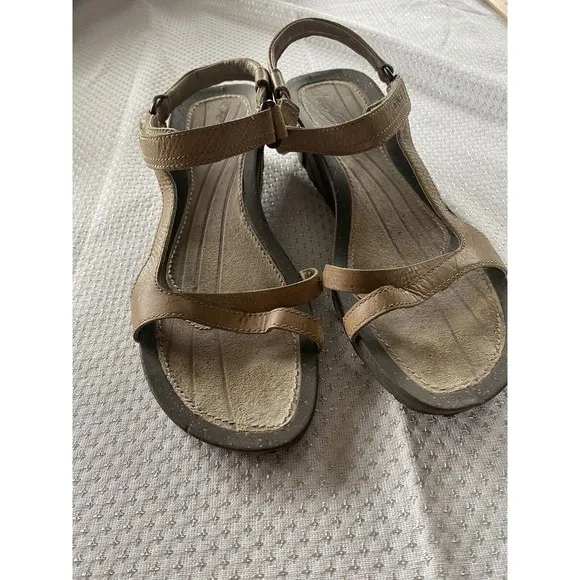 Teva Sandals Womens 10 Ventura Wedge Strappy Ankle Strap 4253 Brown Leather Cork