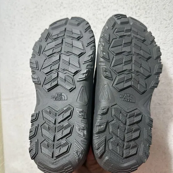 The North Face Girl’s 6 Alpenglow IV Snow Boots Gray   Purple Lace Up ThermaFelt