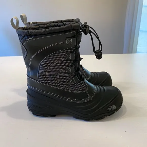 The North Face Unisex Kids Alpenglow IV Insulated Snow Boots‎ Black US Size 5