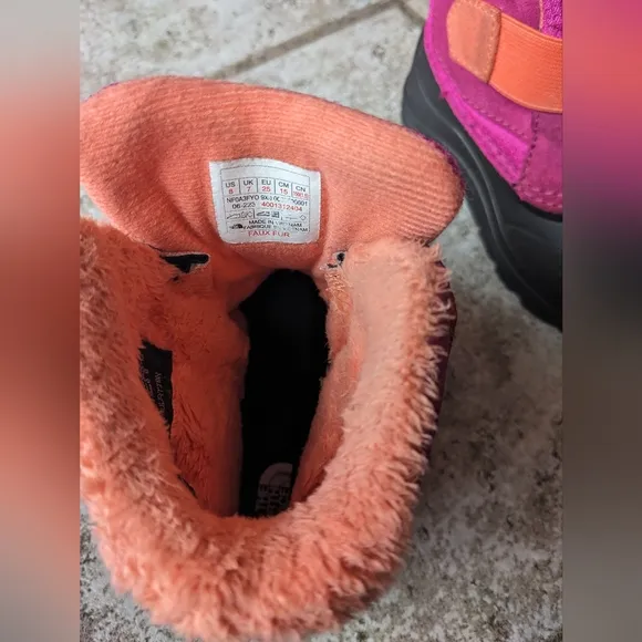 The North Face Winter insulated Boots for Toddlers. Size 8. Black, pink, orange