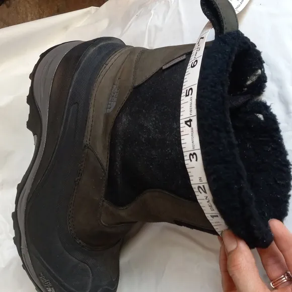 The North Face Women's Size 11 Primaloft Insulated Waterproof Winter Boots