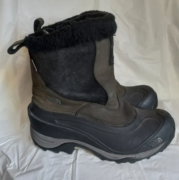 The North Face Women's Size 11 Primaloft Insulated Waterproof Winter Boots