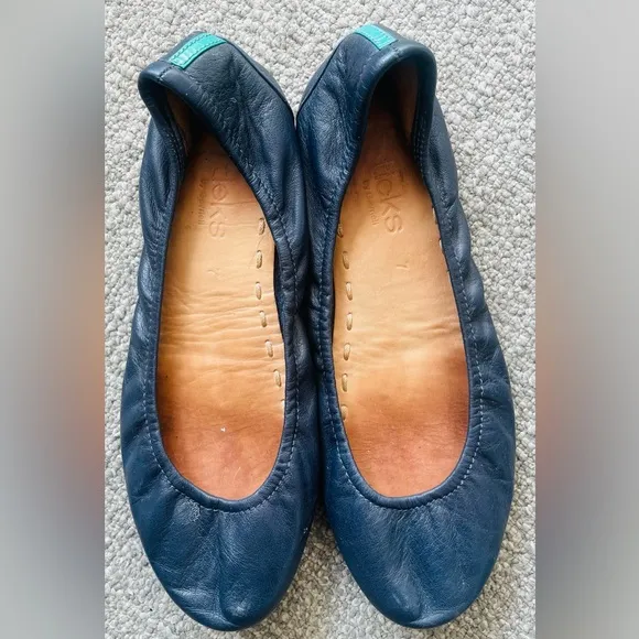 TIEKS BY GAVRIELI Navy Blue Ballet Flats With Turquoise Sole &amp; Accent