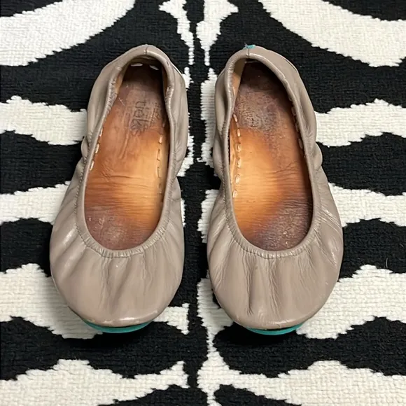 Tieks by Gavrieli Women’s Taupe Ballet Flats Full-grain Italian Leather Size 7