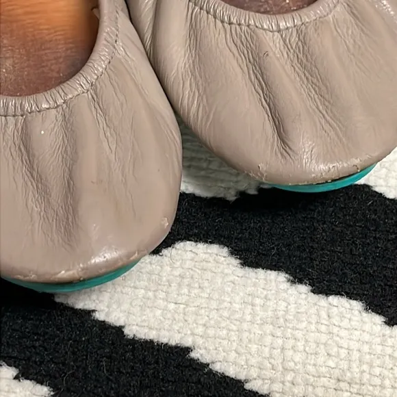 Tieks by Gavrieli Women’s Taupe Ballet Flats Full-grain Italian Leather Size 7
