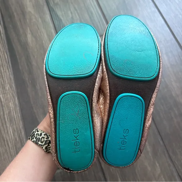 Tieks Leather Ballet Flats in Rose Gold Sz 8