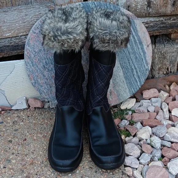 Timberland black waterpoof pull on winter boots fur trim