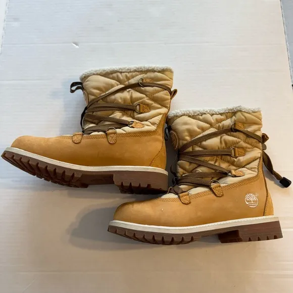 Timberland Tan Quilted Sherpa Lined Waterproof Leather Boots Womens 7 (Kids 5)