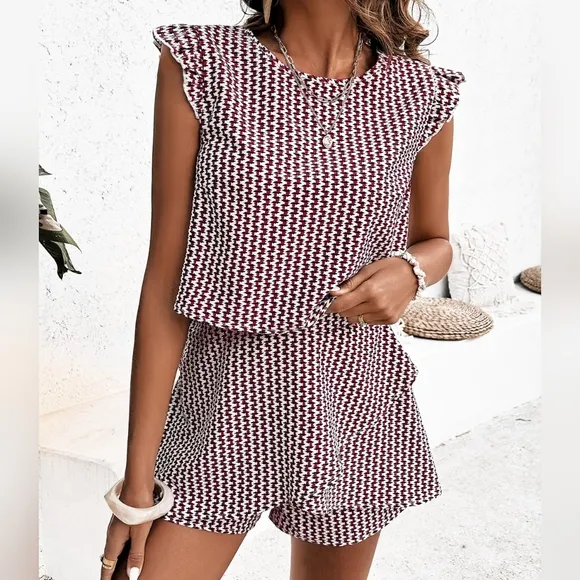 Timeless Tones Shorts Set - Burgundy
