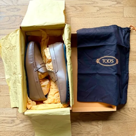Tod’s Men's Light Brown (Camel) Loafers