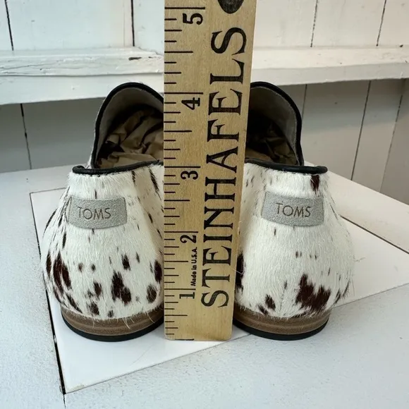 TOMS Darcy Slip On Brown Birch Spotted Cow Hair Women’s Size 10 Loafers New