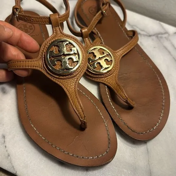 Tori Burch Leticia strappy sandals thongs women’s sz 6.5 gold logo