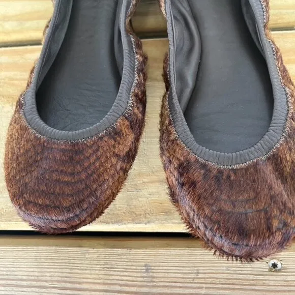 Tory Burch Calf Hair Animal Print Ballet Flats Size 7.5 brown