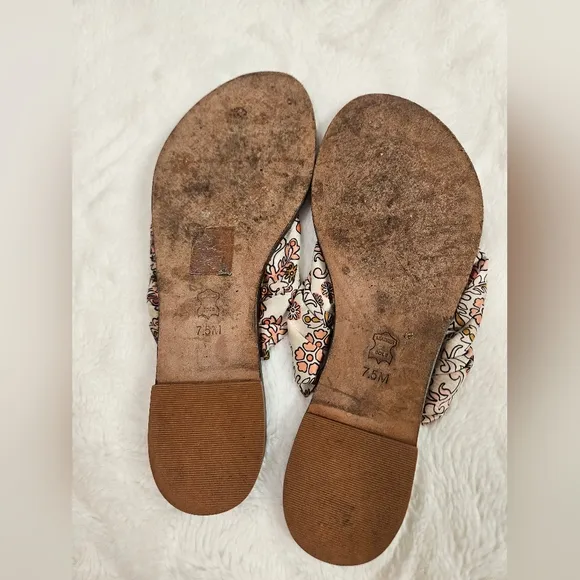 Tory Burch Carson Flat Thong Sandals Size 7.5M
