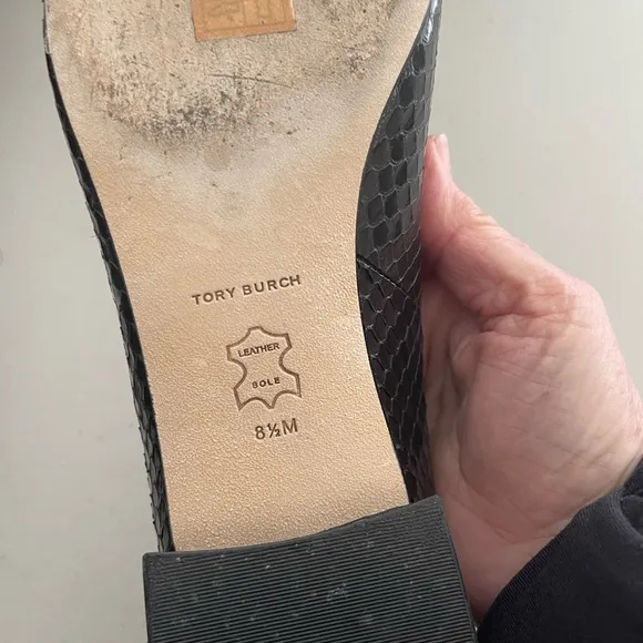 Tory Burch Georgia Pointed Toe Flats Size: 8.5